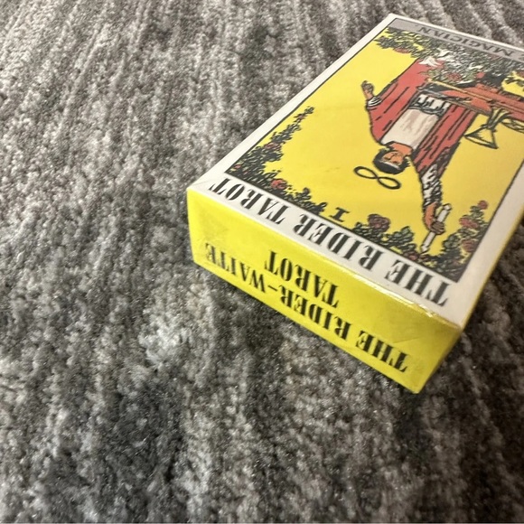 Beginner Tarot Cards The Rider Tarot Deck & Guide Book Fortune Telling Game New - Picture 4 of 8